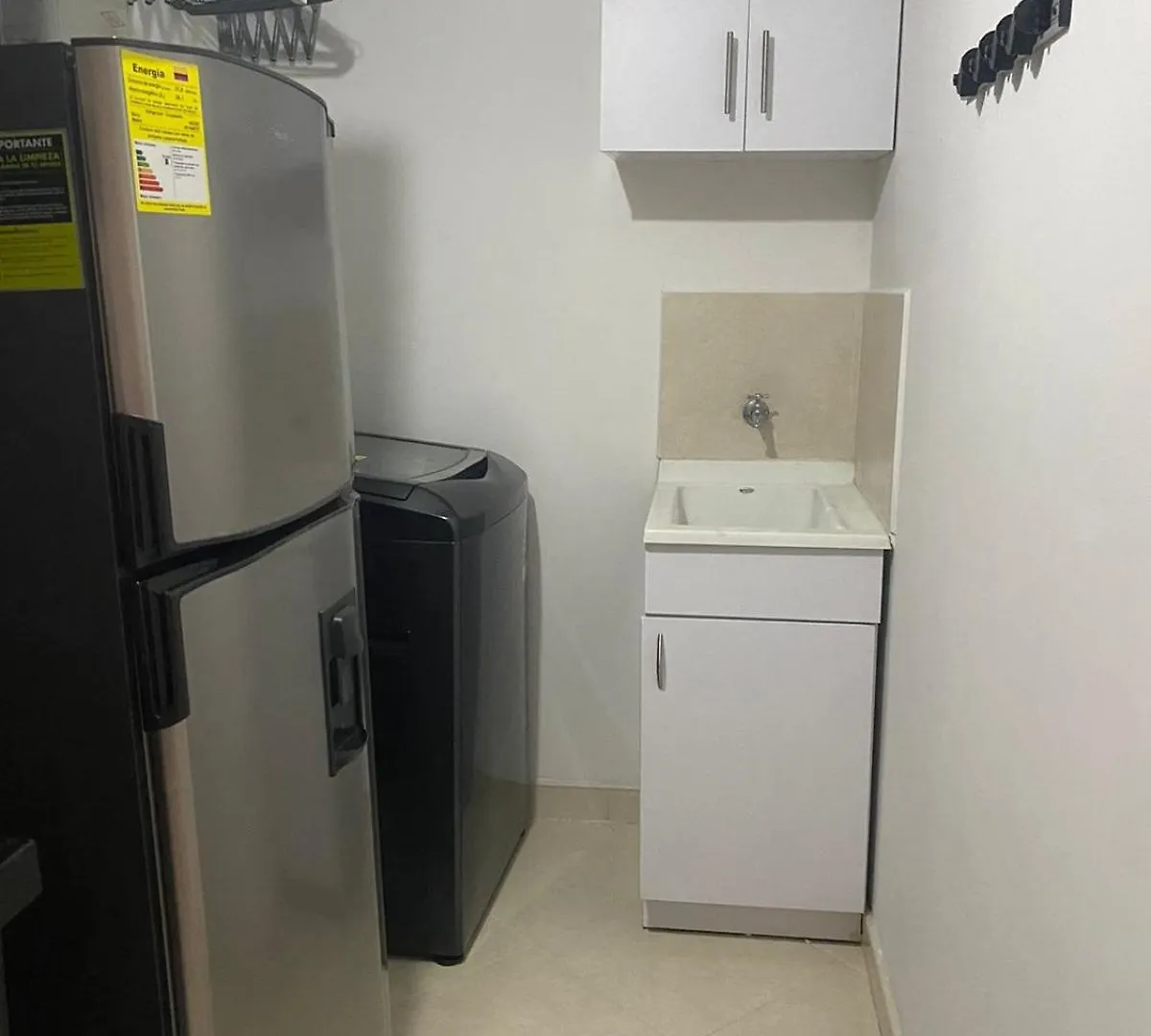 Apartamento Renovado Parque La Floresta, Reserva Minimo De 21 Dias アパート