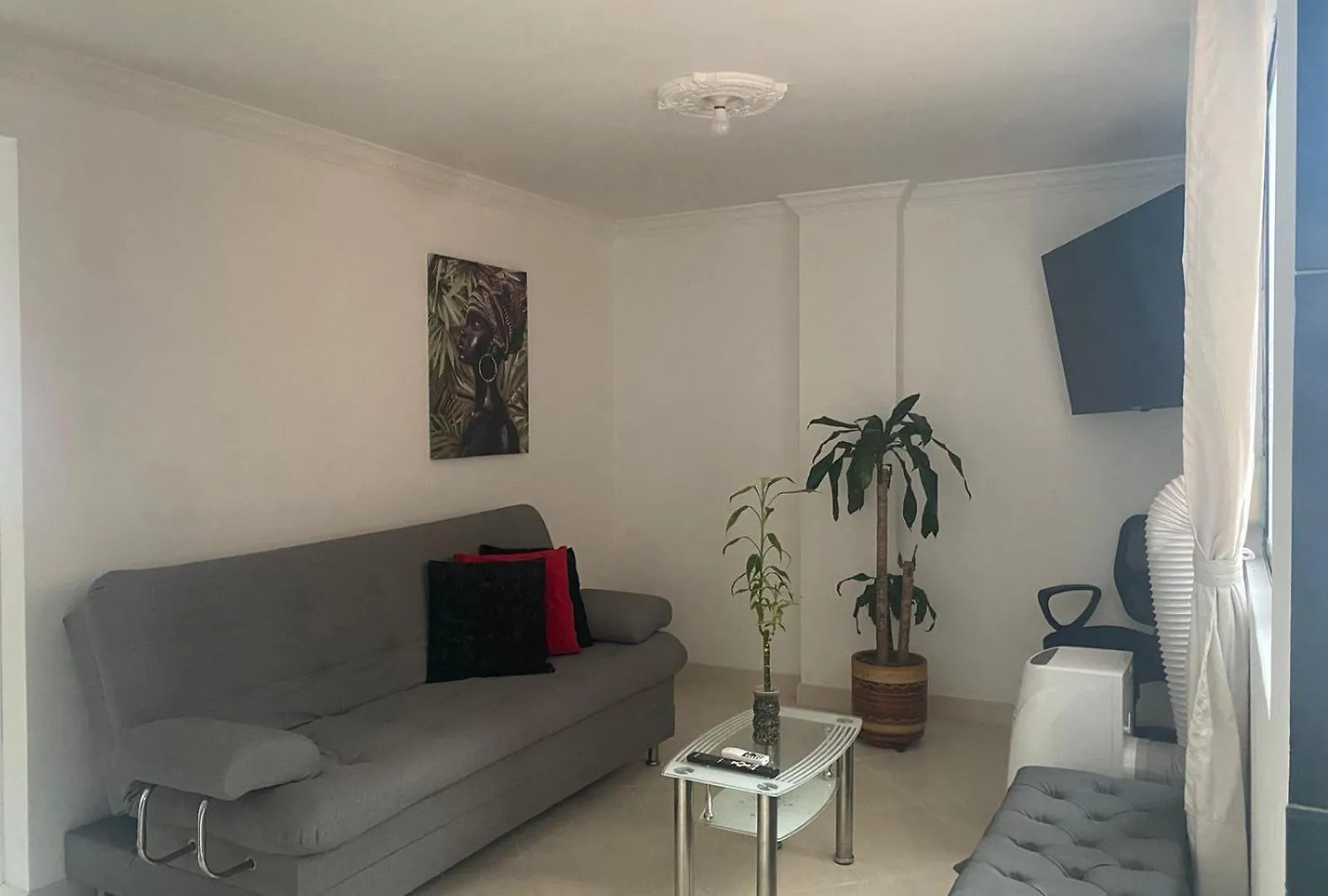 Apartamento Renovado Parque La Floresta, Reserva Minimo De 21 Dias 0*, Medellin