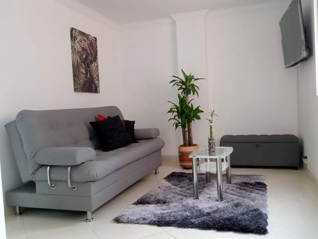 Apartamento Renovado Parque La Floresta, Reserva Minimo De 21 Dias Medellin