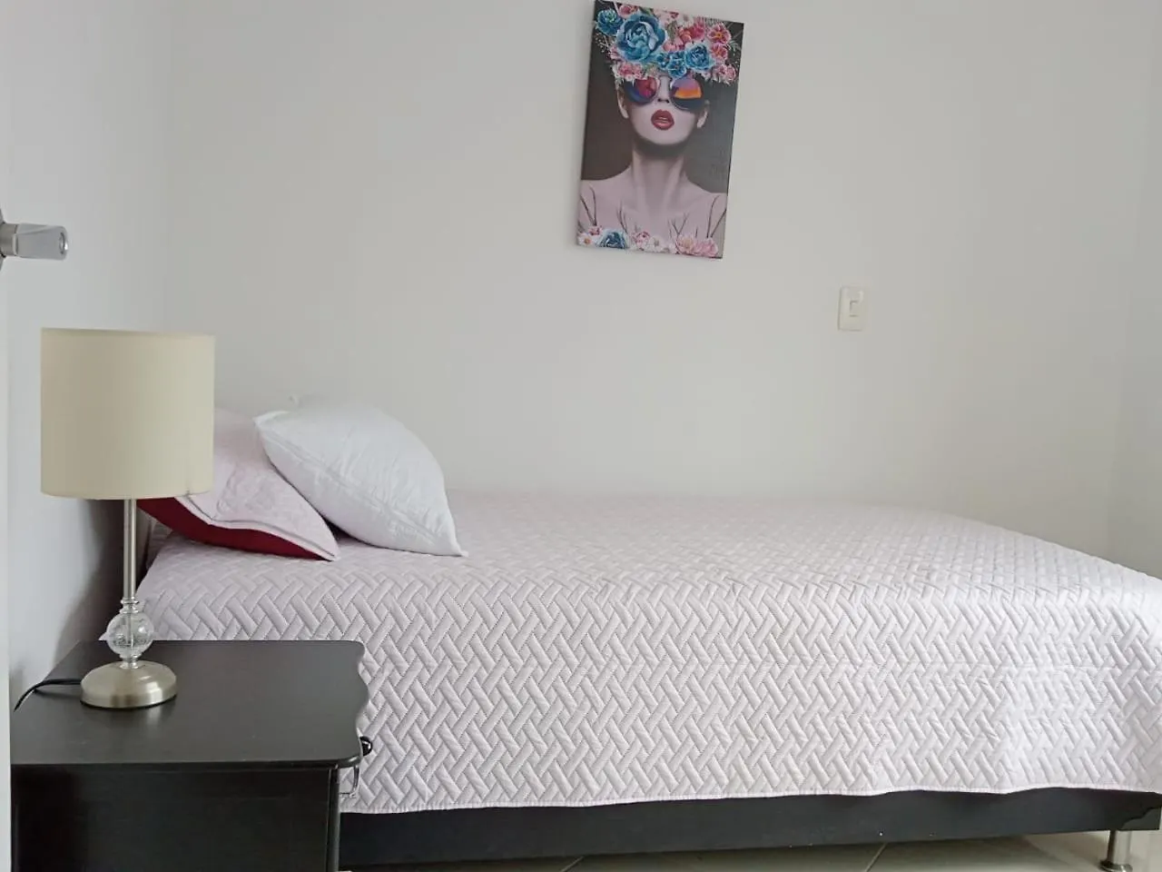 Apartment Apartamento Renovado Parque La Floresta, Reserva Minimo De 21 Dias Colombia