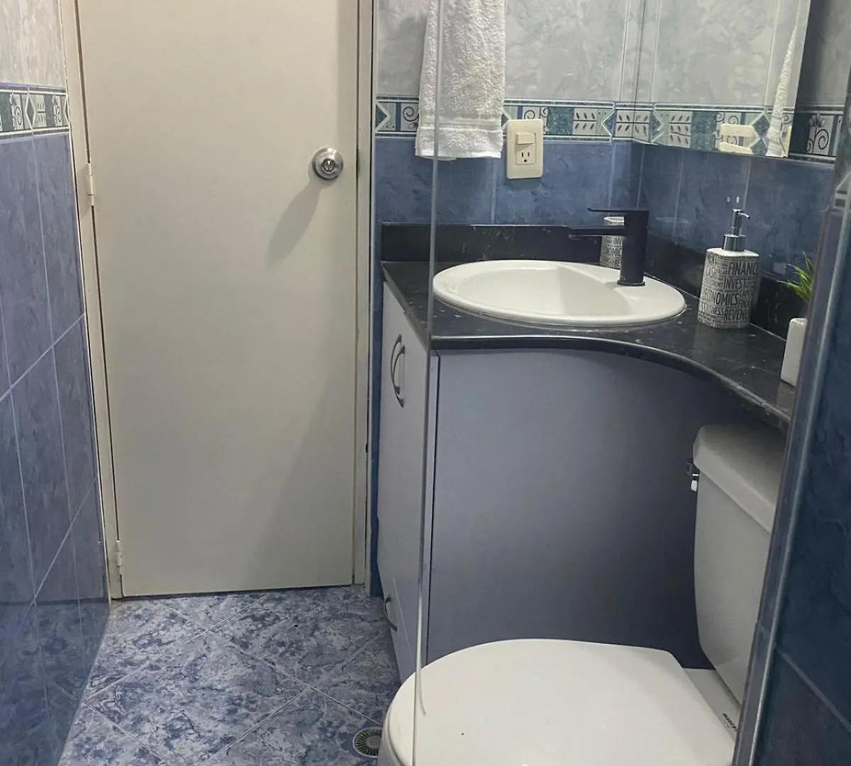 Apartment Apartamento Renovado Parque La Floresta, Reserva Minimo De 21 Dias